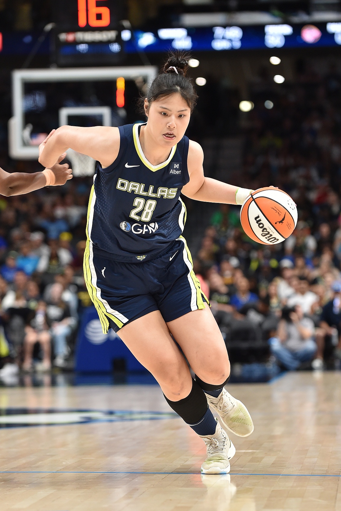 上上场20分新高!上一场受伤!李月汝左膝受伤明日比赛出战成疑