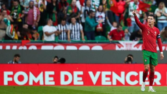 结束5场球荒 龙凤胎儿女5岁生日 C罗每人送个进球