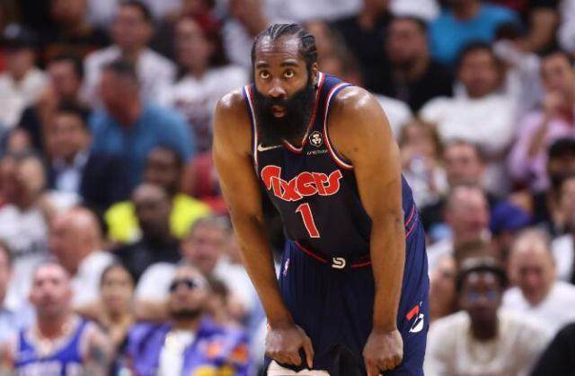 开云app-哈登顶薪最多能拿多少？降薪留队又将如何操作？