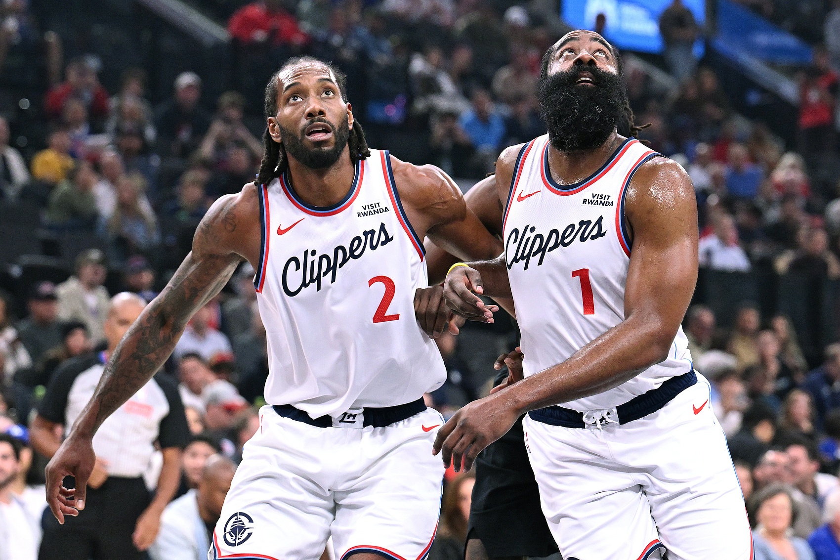 开云移动端-弗莱：伦纳德不会为队友出头争取什么 他觉得哈登离队与否无所谓