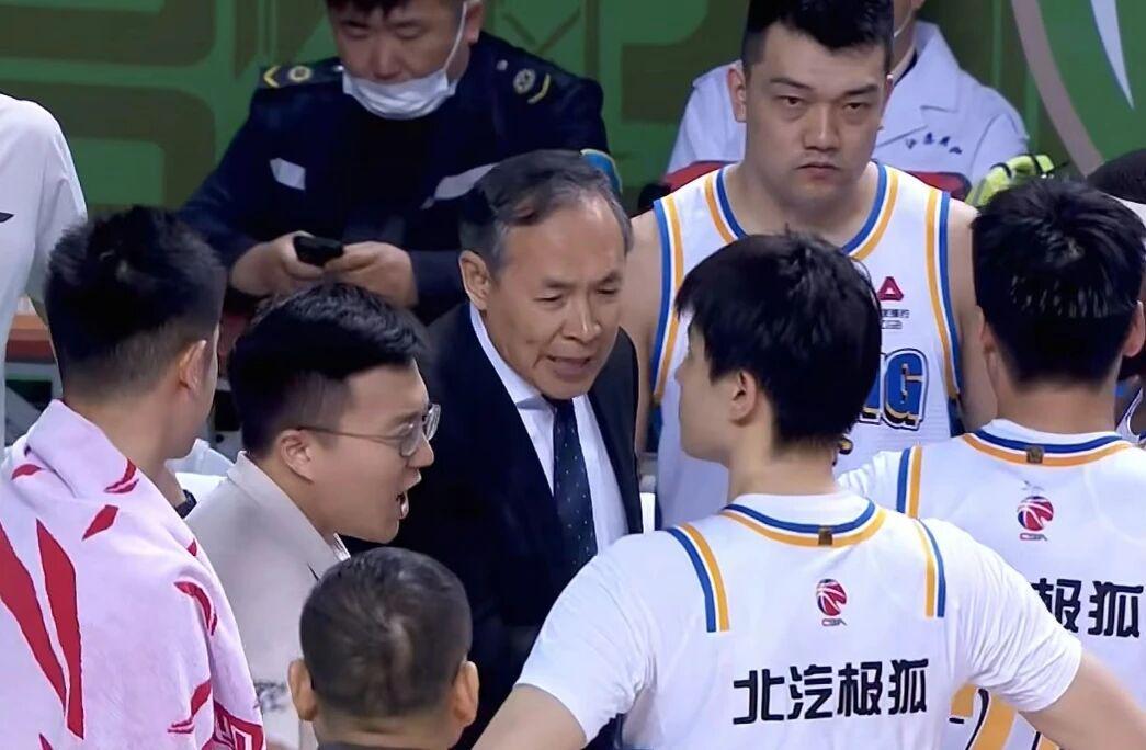 开云移动端-北京男篮大胜同城劲敌,广东男篮33分大胜,辽宁男篮双加时惜败